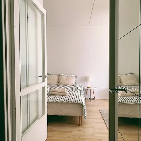 Cozy Flat Next To Tram And Bus Stations Apartment *